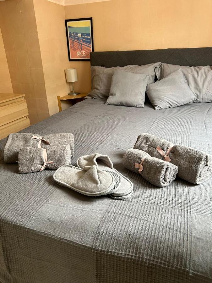 Lumineux Avec Balcon A Proximite De La Appartement